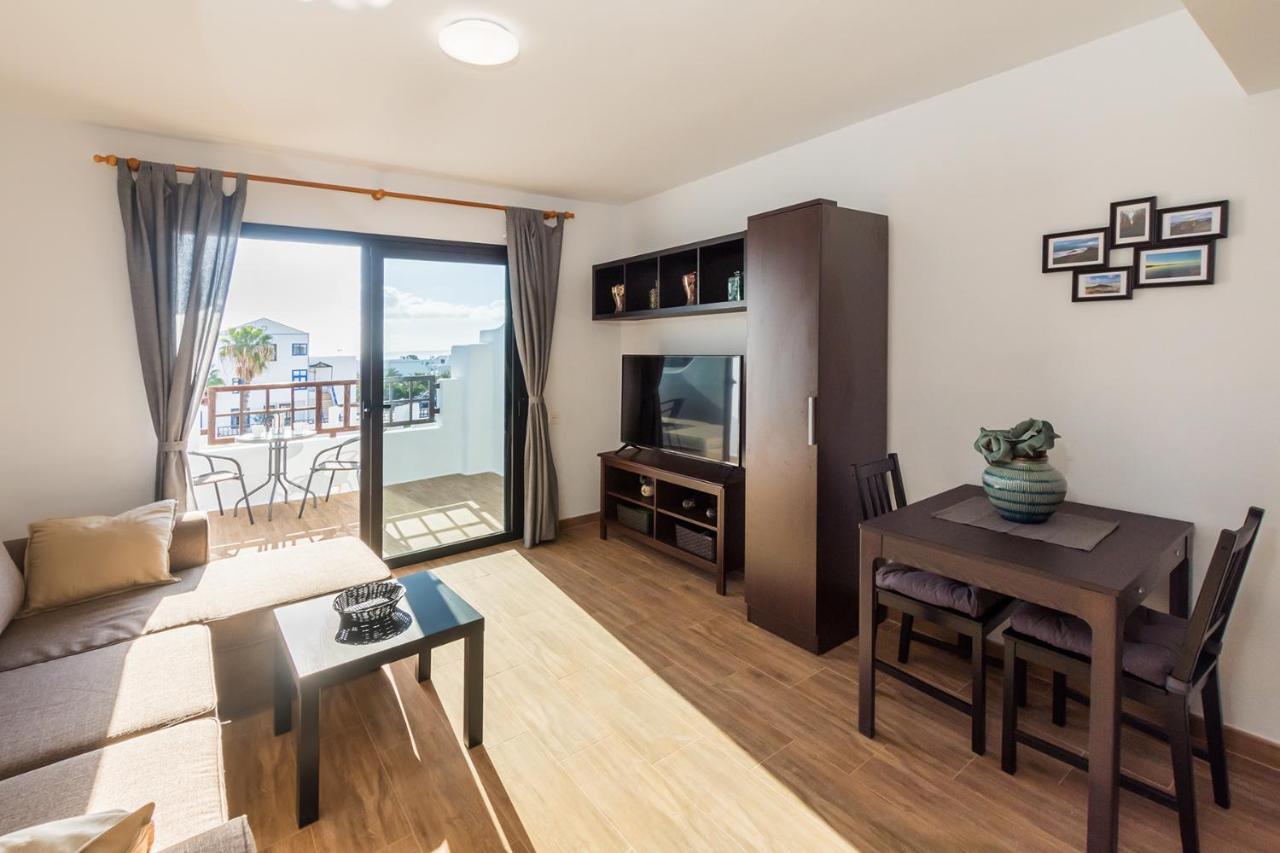 Apartamento Golden Teguise 2 Con Vistas Al Mar Daire Costa Teguise Dış mekan fotoğraf